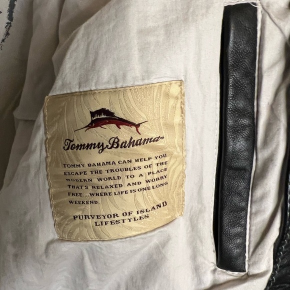 Tommy Bahama Distressed Leather Jacket - Size Large - Picture 11 of 14